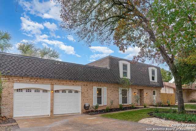 931 Serenade Dr Property Photo 4
