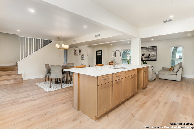 931 Serenade Dr Property Photo 14