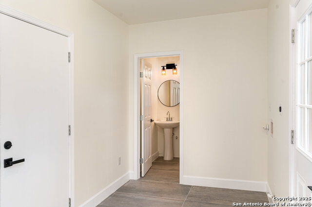 931 Serenade Dr Property Photo 32