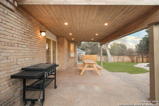 931 Serenade Dr Property Photo 34