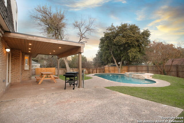 931 Serenade Dr Property Photo 35