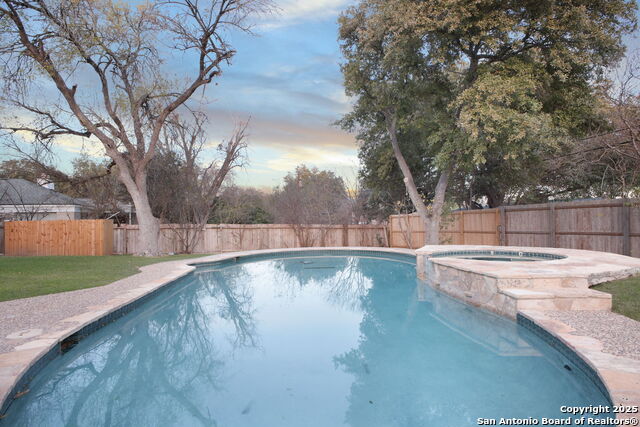 931 Serenade Dr Property Photo 38
