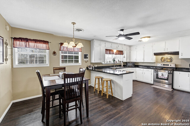 863 Merriweather St Property Photo 7