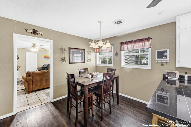 863 Merriweather St Property Photo 8