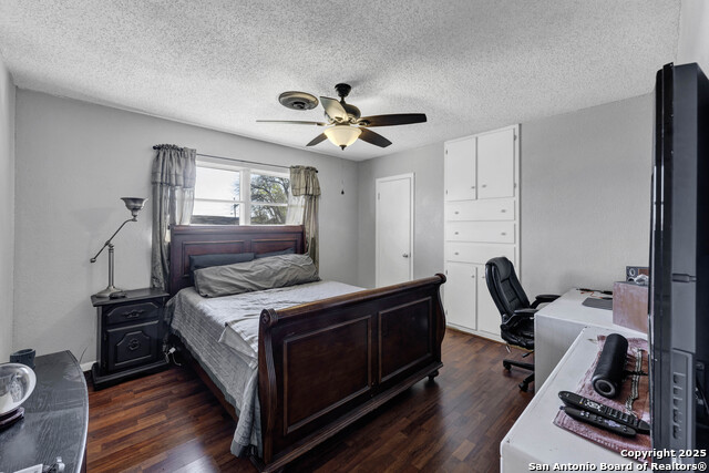 863 Merriweather St Property Photo 26