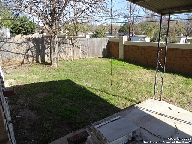 4850 Shadydale Dr Property Photo 16