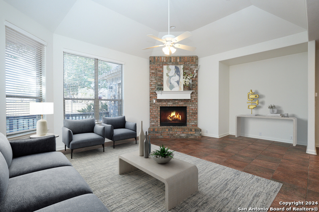 8142 Floating View Property Photo 1