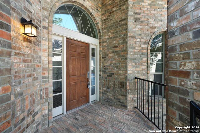 8142 Floating View Property Photo 4
