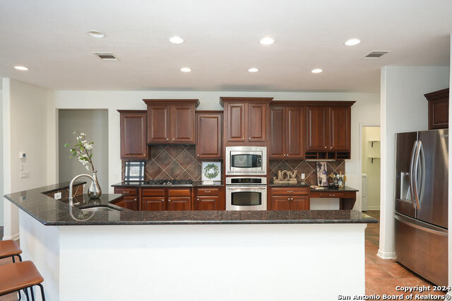 8142 Floating View Property Photo 15