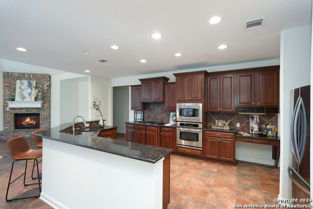8142 Floating View Property Photo 16