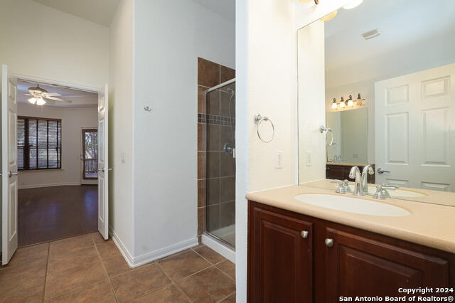 8142 Floating View Property Photo 20