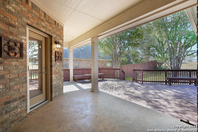 8142 Floating View Property Photo 31
