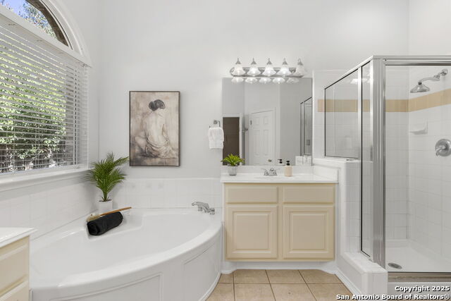 20437 Wild Springs Dr Property Photo 24