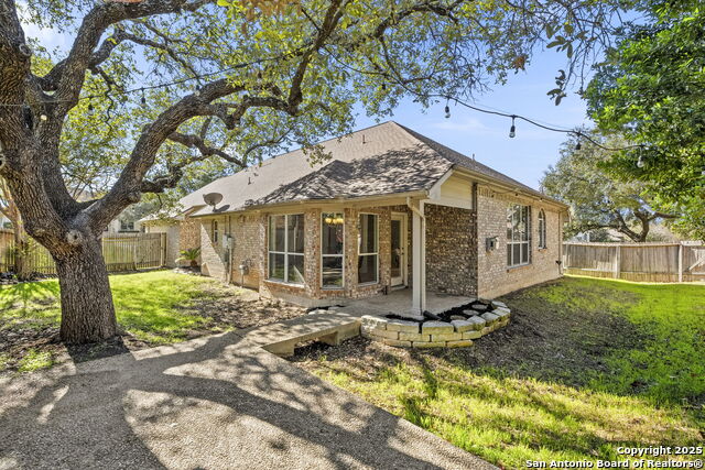 20437 Wild Springs Dr Property Photo 32