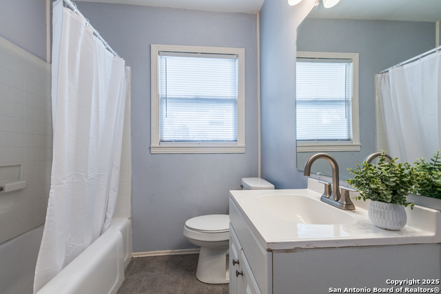 319 Pamela Dr Property Photo 18