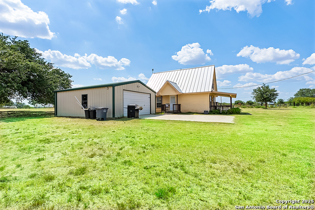 2148 State Highway 173 Property Photo 3