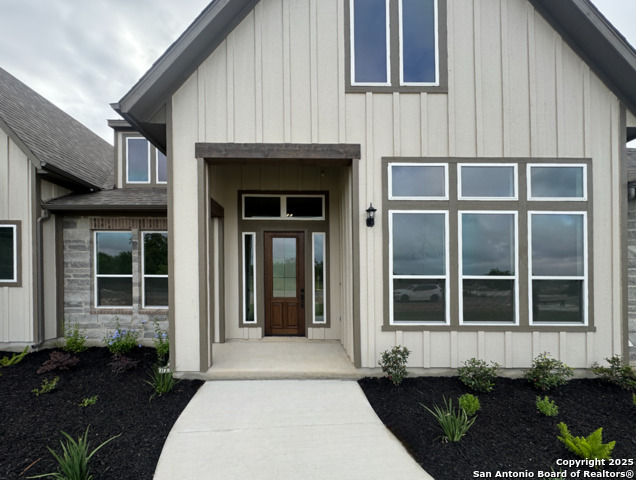 1172 Blackburnian Property Photo 5