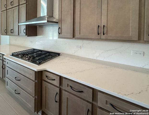 1172 Blackburnian Property Photo 15