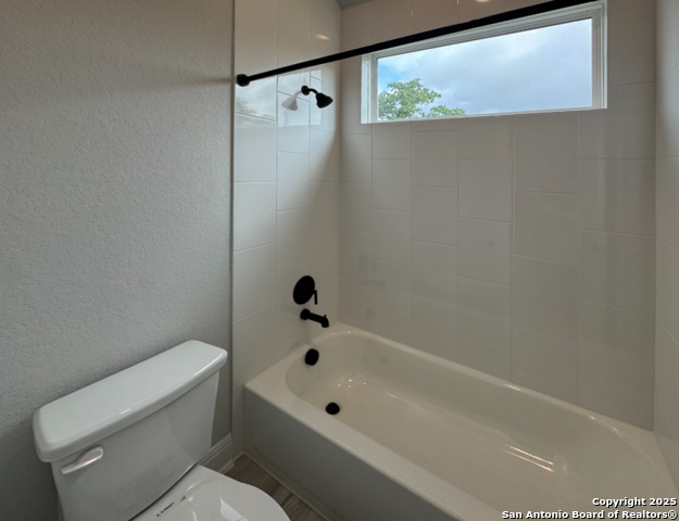 1172 Blackburnian Property Photo 31