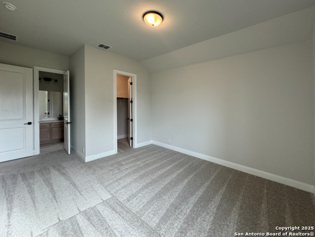 1172 Blackburnian Property Photo 34