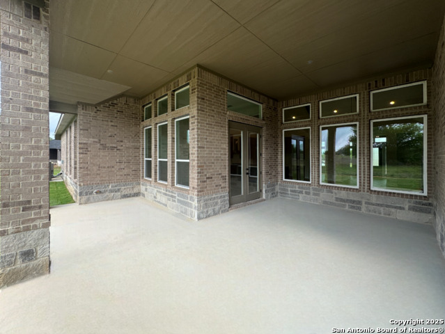 1172 Blackburnian Property Photo 43