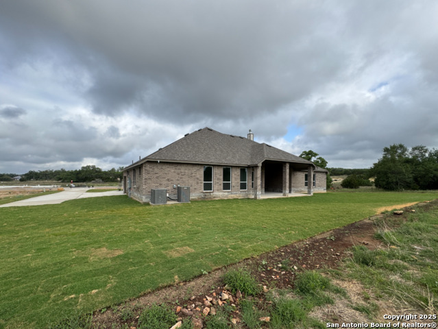 1172 Blackburnian Property Photo 46