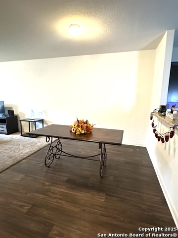 3507 Southton View Property Photo 5