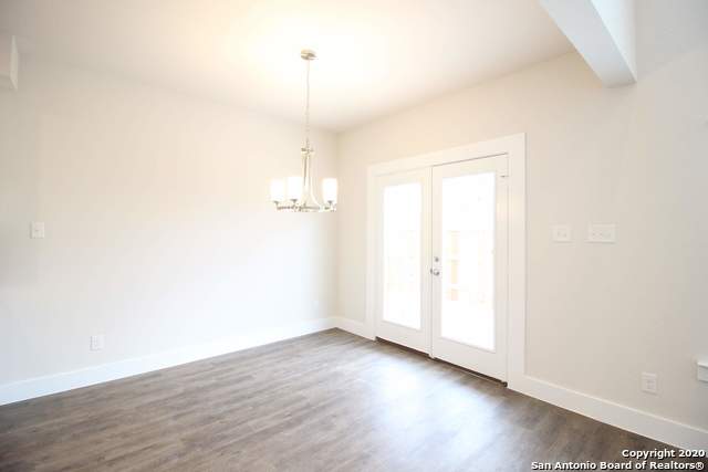246 Topaz Property Photo 4