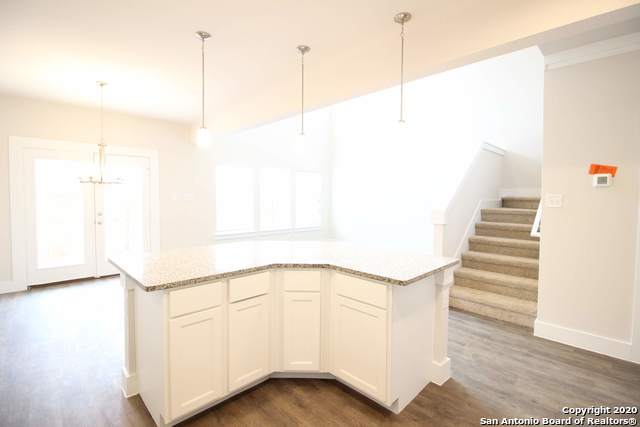 246 Topaz Property Photo 6