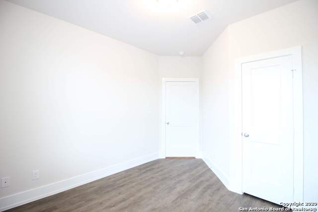 246 Topaz Property Photo 19