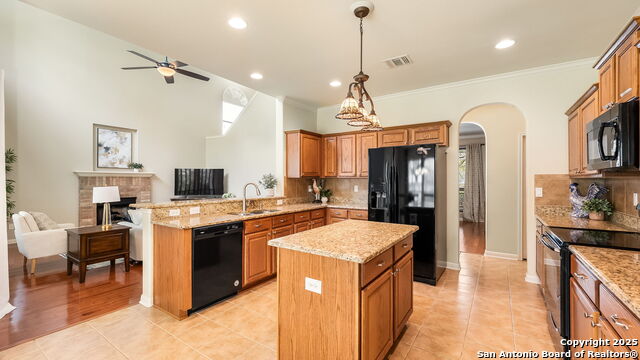 9231 Larsons Ln Property Photo 13