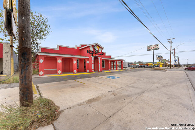 2403 Pinn Rd Property Photo