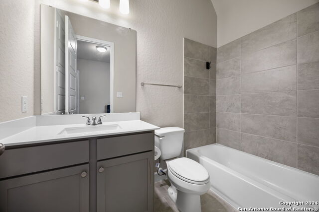 9328 Trestle Creek Property Photo 17