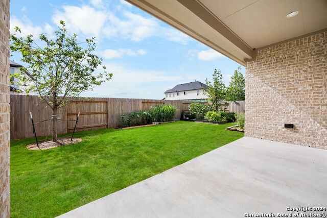 9328 Trestle Creek Property Photo 21
