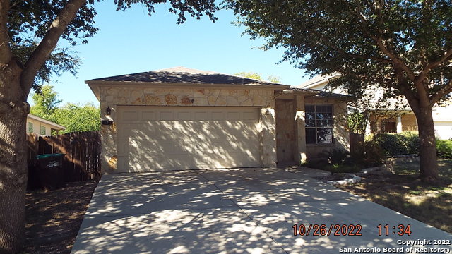 611 Campion Red Property Photo