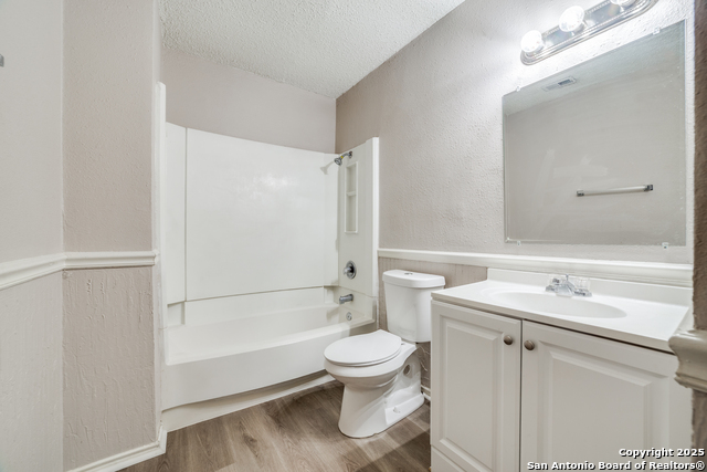 366 Ash Village Dr Property Photo 23