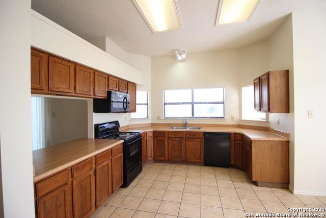 7738 Ridge Mist Dr Property Photo 8