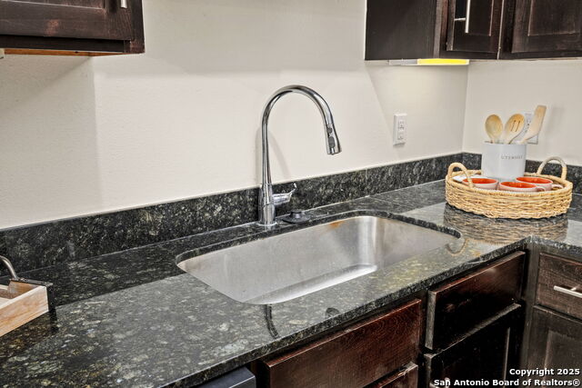 1401 S Flores St Property Photo 12