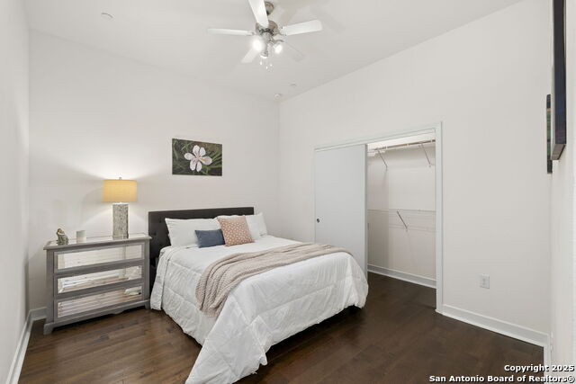 1401 S Flores St Property Photo 16