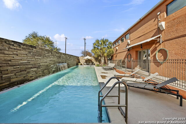 1401 S Flores St Property Photo 26