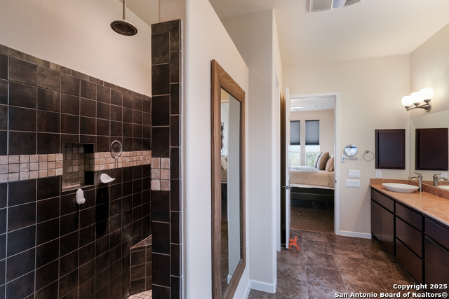 25131 Estancia Cir Property Photo 15