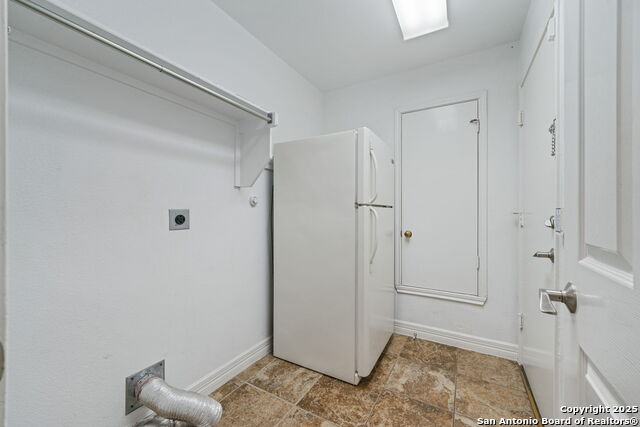 24511 Long Arrow Property Photo 31