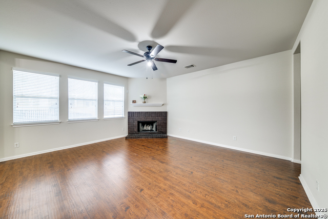 108 Ling Ln Property Photo 7