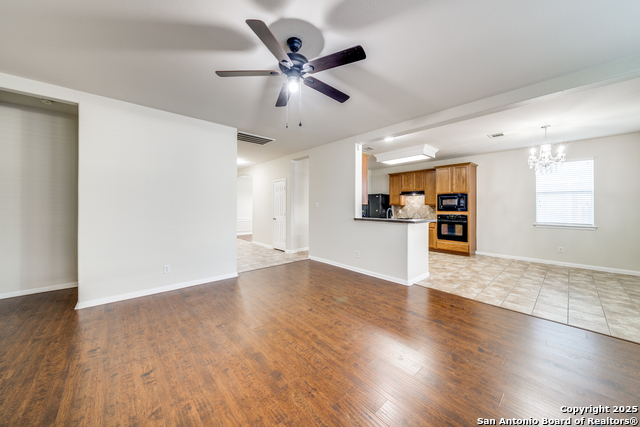 108 Ling Ln Property Photo 9