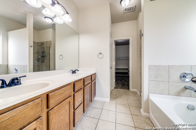 108 Ling Ln Property Photo 13