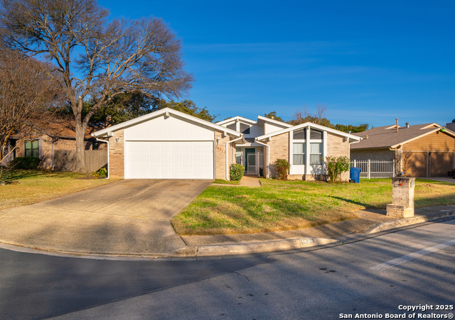 14211 Indian Woods Property Photo 1