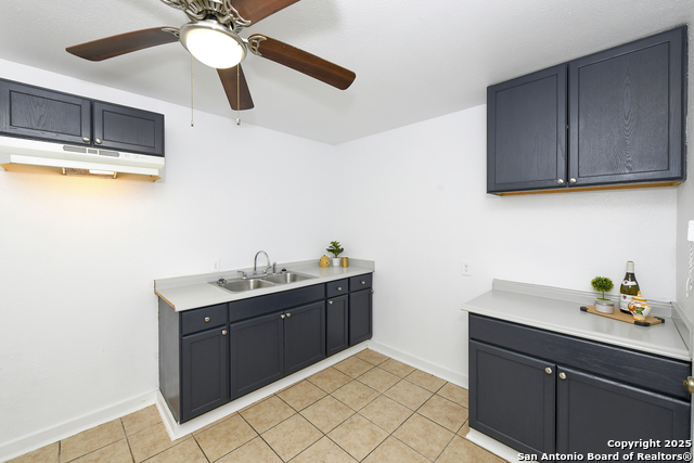 1731 E Carson St Property Photo 12