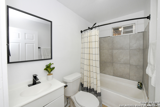 1731 E Carson St Property Photo 18