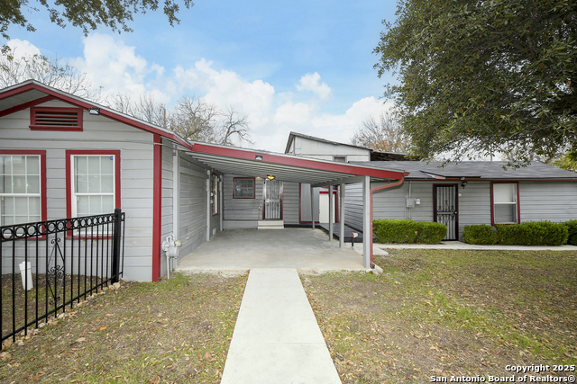 1731 E Carson St Property Photo 22