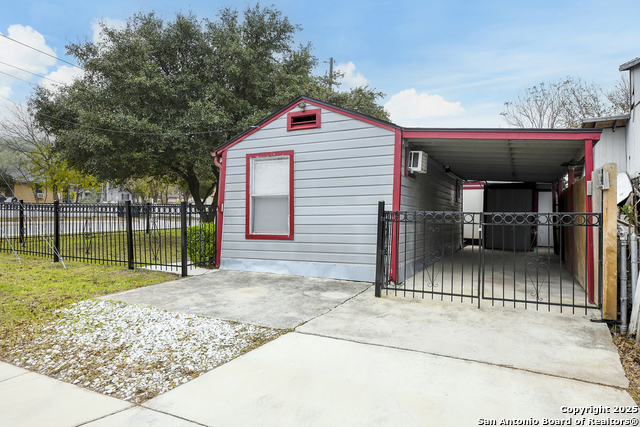 1731 E Carson St Property Photo 32